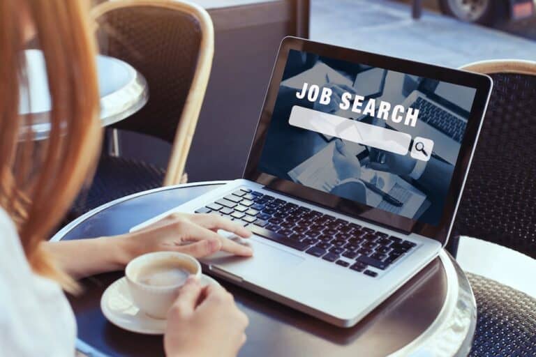 how to find a job without a recruitment agency