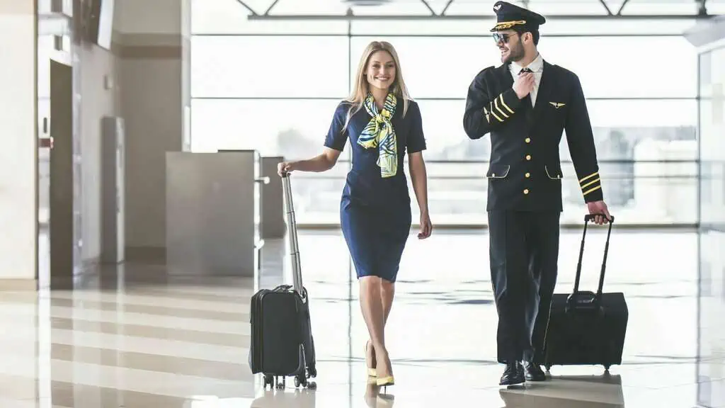 Flight Attendant Resume Examples: 5 Best Samples & Why They Work