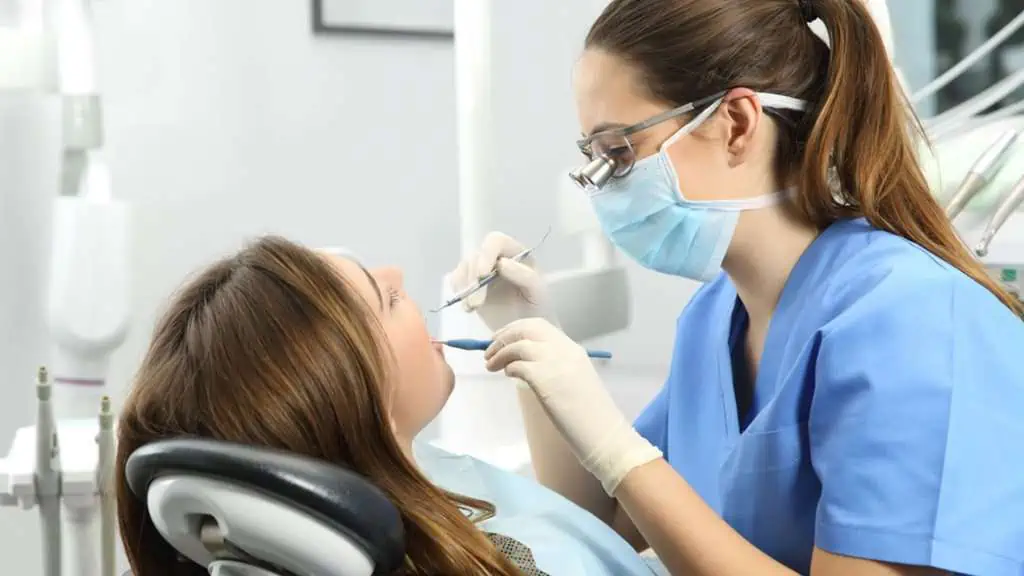Dental Hygienist Resume Examples: 5 Best Samples & Why They Work